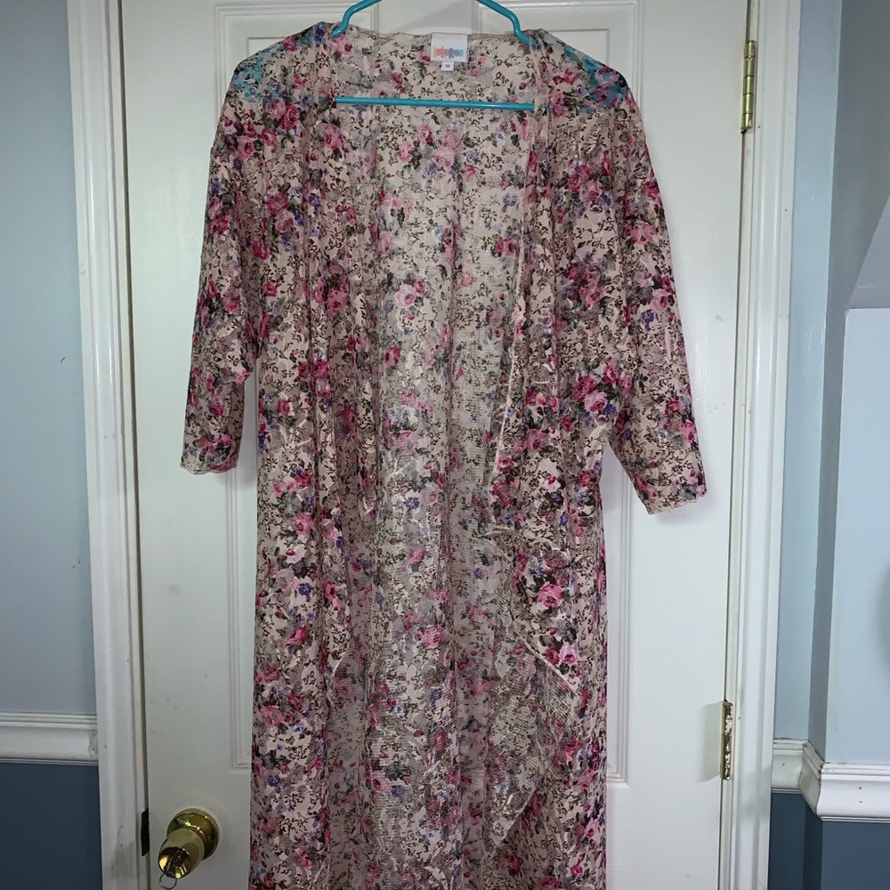 Lularoe Shirley size Medium